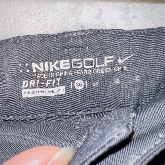 Men’s Nike Golf Dri Fit Gray Standard Fit Flat Front Shorts - Picture 3 of 5